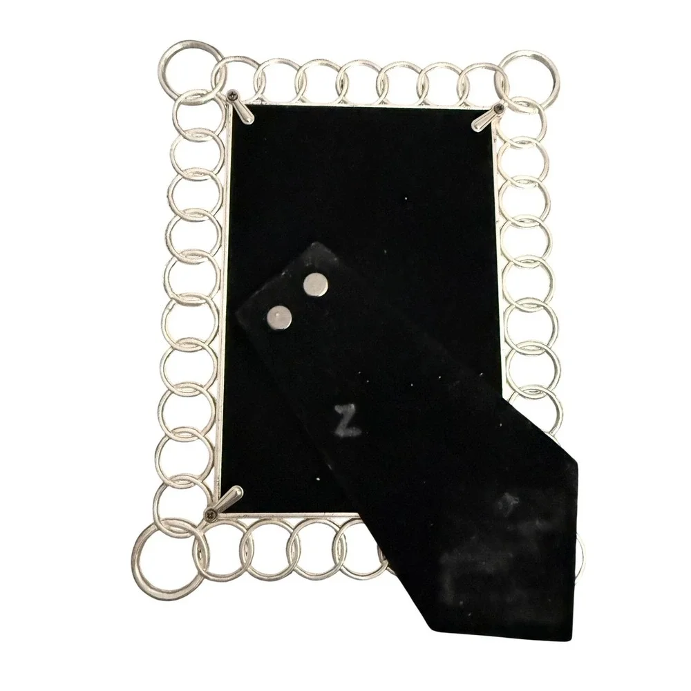 Modern Silver Ring‎ Link Frame 4x6 Metal Circle Border Contemporary Tabletop